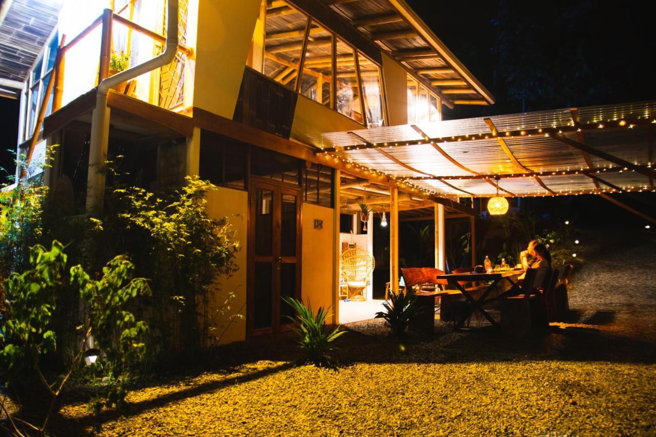 Oasis Uvita住宿加早餐旅馆 外观 照片